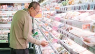 高齢者の幸福感を左右する｢近所のスーパー｣の意外な力《千葉大学の研究チームが明らかに》大型モールでも健康効果？ | ライフ | 東洋経済オンライン