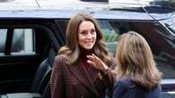 El look burdeos de Kate Middleton de lo más tendencia para arrancar 2025 con una visita muy especial