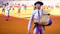 La intrahistoria del traje que unió a Cayetano con su bisabuelo un siglo después