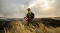 Los sindicatos denuncian la precariedad de los bomberos: "Te dan un cursillo una semana y te mandan a dirigir un incendio sin haber visto uno"