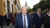 Alfonso Guerra cree que Sánchez "no acaba de reconocer que su gestión es muy censurable"