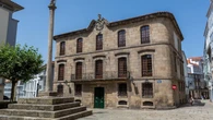 Los Franco abren la Casa Cornide, que tiene elementos medievales llevados en la dictadura
