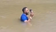 Un reportero en directo hace el macabro hallazgo del cuerpo de una menor desaparecida en Brasil: "Creo que hay algo aquí abajo"