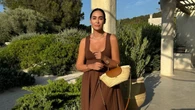 Solo necesitamos un capazo como el de Vicky Martín Berrocal para llevarlo con todos nuestros vestidos de verano