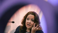 Madrid reprocha a Mónica García que presente a las autonomías un texto viejo de la Ley del Medicamento, sin ninguna de las 400 alegaciones presentadas