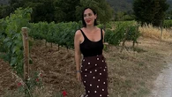 Tamara Falcó se marca el look más chic del verano con esta falda de lunares que aún puedes conseguir