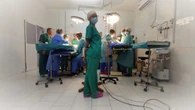 El cirujano pediátrico que salva vidas en Senegal