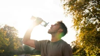 Hidratación en verano: mitos y verdades sobre qué y cuánto debemos beber