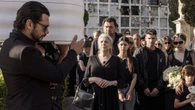 Netflix presenta el tráiler de 'Dos tumbas', el proyecto de Carmen Mola con Álvaro Morte y Kiti Mánver