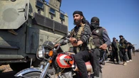 30 los muertos por enfrentamientos entre grupos militares y clanes en sur de Siria