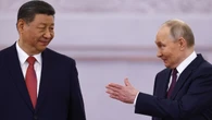 Xi Jinping, al rescate de Putin: una "foto de la victoria" para un desfile descafeinado