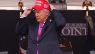 Trump, tajante sobre la prohibición de que Harvard matricule a extranjeros en Harvard: "Nno pagan nada"