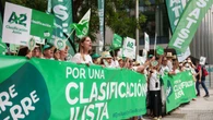 Los sindicatos no entienden ahora las "prisas" de Mónica García para aprobar el Estatuto Marco