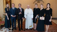 Desde Yolanda Díaz hasta Sylvester Stallone: estos son las personalidades con las que se reunió el Papa antes de morir
