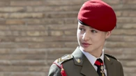 La Princesa Leonor no se quita el traje de cadete militar en una jornada de lo más especial para despedirse de Zaragoza