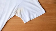 Cómo quitar el color amarillento de la ropa blanca usando sal: el truco paso a paso