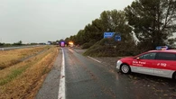 Auxiliados los pasajeros de varios trenes parados en Navarra al quedarse la vía sin tensión por la caída de árboles