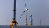Encienden la turbina eólica más grande del mundo de 242 metros de altura: registran unos efectos adversos sobre el clima