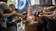 Feijóo apoya a Mazón ante las víctimas de la DANA pero dice que su gestión no fue acertada