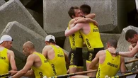 La trainera de Orio gana el Campeonato de España y pasa esto con la bandera nacional