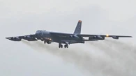 Estados Unidos despliega su avión de combate más peligroso: está en Guam y tiene una importante misión