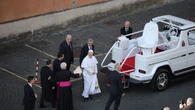 Miles de fieles esperan al papa León XIV en San Pedro: "Esto pasa una vez en la vida"