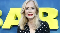 No la hay más elegante que Carmen Lomana para ir al trabajo con los zapatos Carrie de tacón sensato que son objeto de deseo