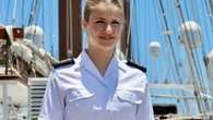 La Reina Letizia visita a la princesa Leonor durante la escala del buque Juan Sebastián de Elcano en Panamá