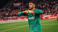 Los dos ridículos errores de Gazzaniga, el portero del Girona, contra el Rayo