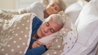 El riesgo de Alzheimer podría aumentar con un patrón de sueño específico, advierten los expertos