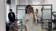 Violeta Mangriñán confirma la tendencia de los pantalones pijameros con estos de la marca española que enamora a la GenZ