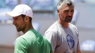 La dura reflexión de Ivanisevic sobre el "desastre" de Tsitsipas, al que entrena; y su visión de Alcaraz y Sinner, "a años luz del resto"