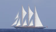 100 años de historia, 65 metros de eslora y valorado en 20 millones de euros: así es el lujoso velero de los Gucci que navega por Formentera