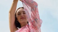 Tamara Falcó tiene el vestido perfecto de invitada para el verano (y está rebajado a mitad de precio)