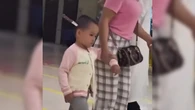 Una niña de tres años ingresa por su propie pie en urgencias con un cuchillo clavado en la cabeza