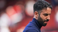 El entrenador del United se hace viral al pagar el viaje a la final a todo su staff