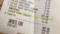 Desde 8 euros por la música de fondo... hasta 45 céntimos por un toque de pimienta: la nueva factura surrealista de algunos restaurantes italianos