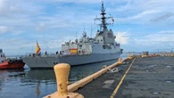 La fragata Méndez Núñez rinde homenaje a Miguel López de Legazpi en su estancia en Filipinas