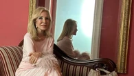 Carmen Lomana nos deja claro que estos son sus zapatos de tacón sensato de marca española favoritos (y también los de Letizia)