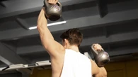 Este entrenamiento puede transformar tu cuerpo en 8 años más joven, según la ciencia