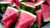 El truco definitivo de un frutero para elegir la sandía más sabrosa en verano: "No podía ser de otra manera"