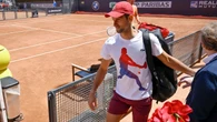 Djokovic es un cachondo: así apareció para firmar autógrafos el día después de recibir un botellazo