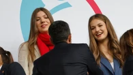 La Infanta Sofía anima a España en Basilea con look casual y accesorio con el que hace guiño a la selección femenina