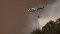 El apoyo aéreo contra los incendios, en peligro: los pilotos están agotando las horas de vuelo que tienen autorizadas
