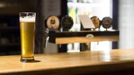 Happy Birthday to Hitler: 9 detenidos en un pub de Manchester por celebrar el cumpleamos del führer