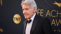 Una alianza surrealista: Harrison Ford anuncia que el cómico Jay Leno le está fabricando un inodoro para él