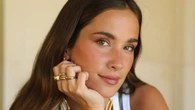 Acusan a María Pombo de plagiar un conjunto de invitada perfecta a Inés Domecq y este desaperece de su web en cuestión de horas
