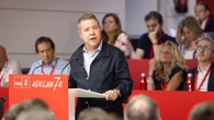 Puente llama "hipócrita" a Page y le lanza los escándalos de corrupción de la era de Felipe González