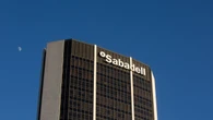 Banco Santander presenta al Sabadell una oferta por la filial británica del Sabadell por 2.690 millones