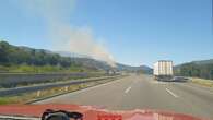 Un incendio en Agullana (Girona) obliga a cortar la AP-7 y la línea de Alta Velocidad